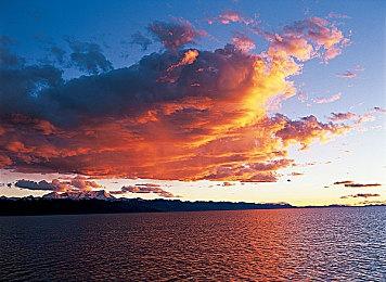 《巫师》重制版是开放世界RPG 与原作有很大不同